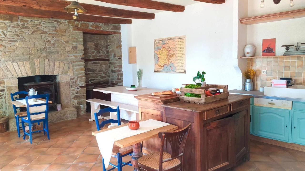Ty Monde - Chambres D'Hotes En Finistere Poullaouen 外观 照片