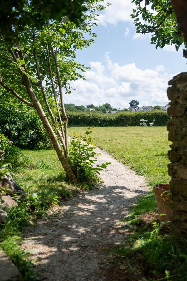 Ty Monde - Chambres D'Hotes En Finistere Poullaouen 外观 照片